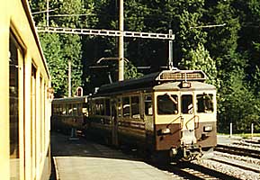 Kreuzung in Zweilütschinen (1998)